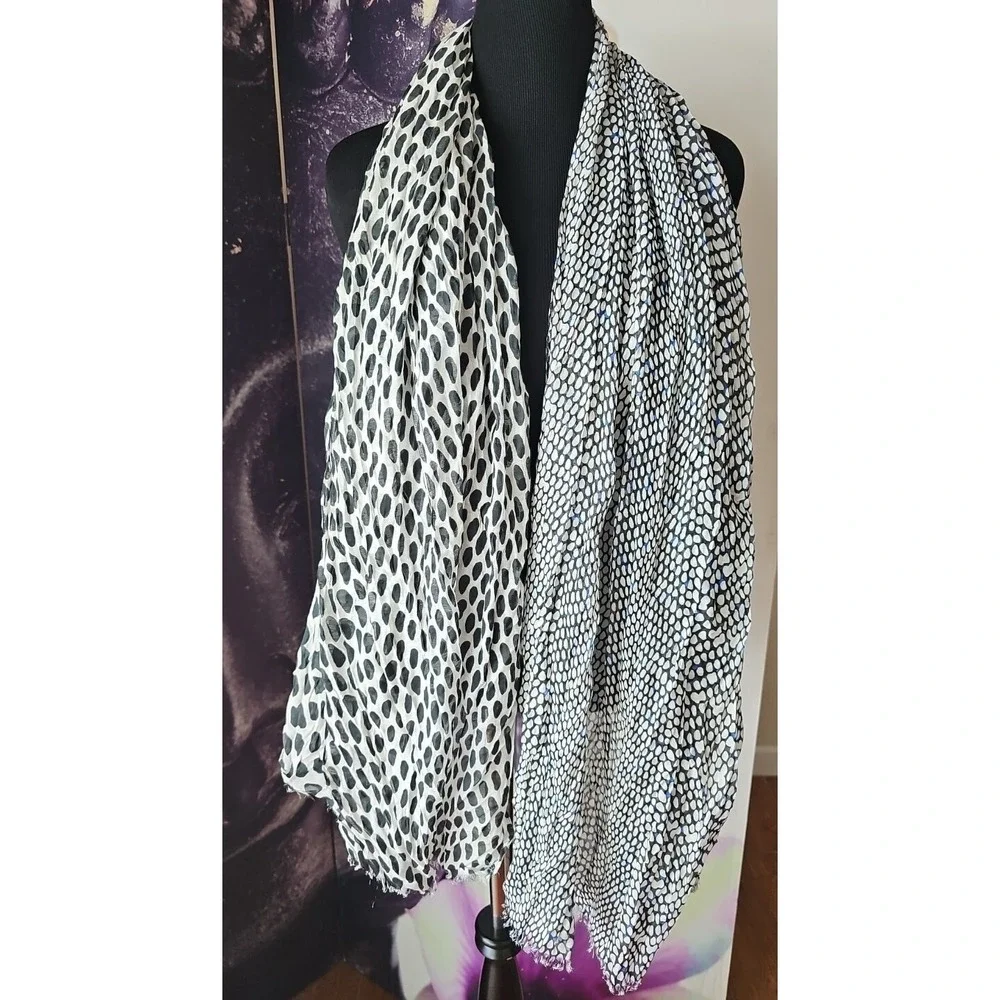 BANANA‎ REPUBLIC Multi Animal Print Frayed Trim Shawl Scarf One Size